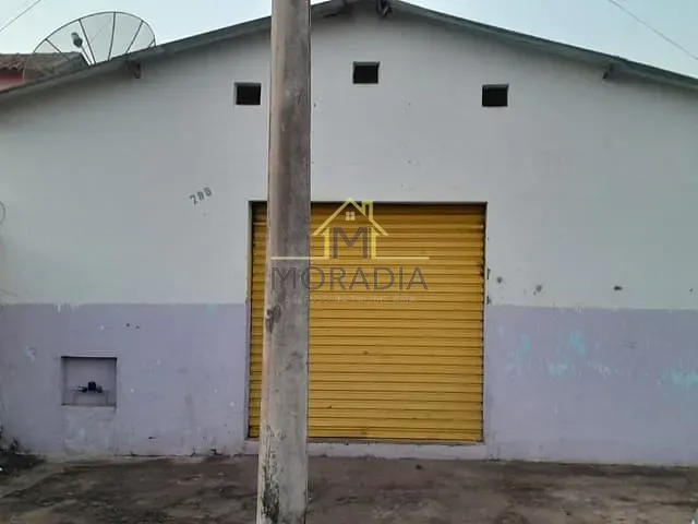 Galpão / Barracão com 431m², à venda ou para alugar, no bairro Centro em Guaranésia