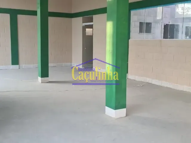 Galpão / Barracão com 920m², à venda, no bairro Ipiabas em Barra do Piraí