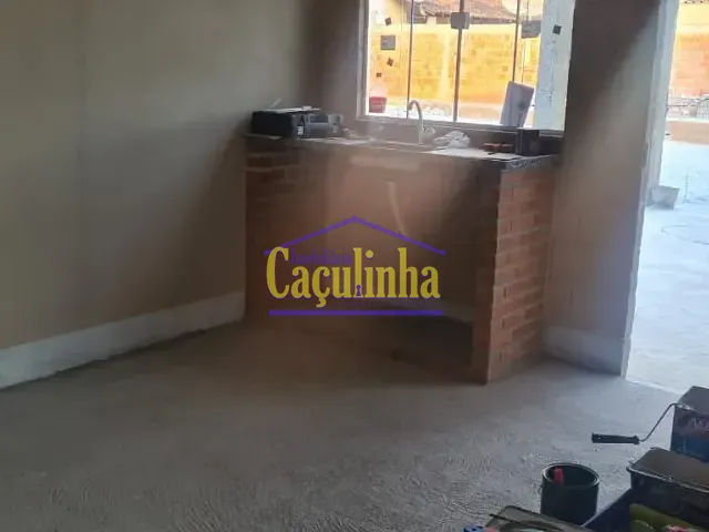 Galpão / Barracão com 920m², à venda, no bairro Ipiabas em Barra do Piraí