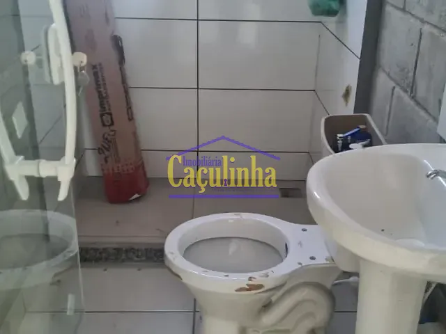 Galpão / Barracão com 920m², à venda, no bairro Ipiabas em Barra do Piraí