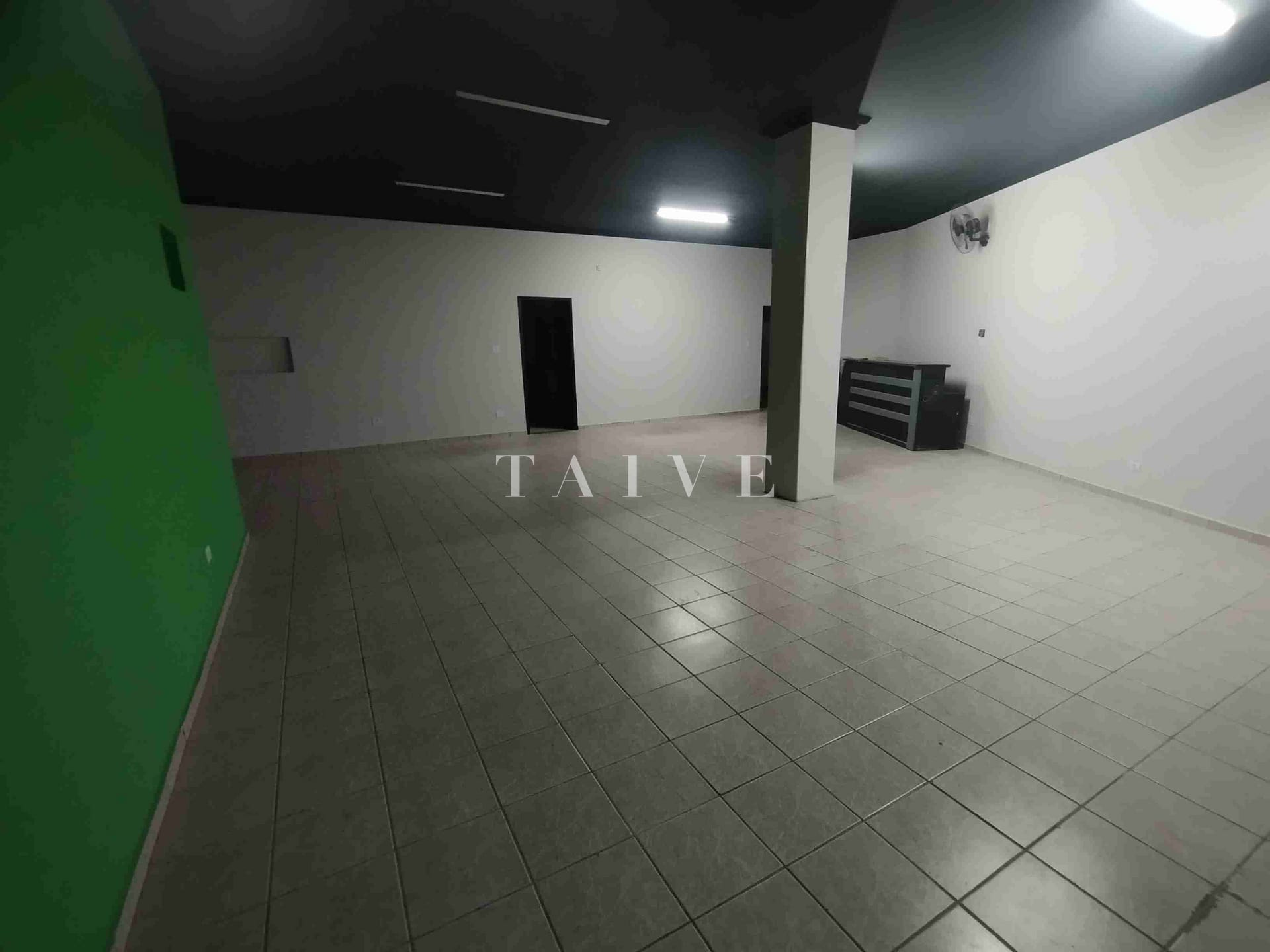 Depósito-Galpão-Armazém para alugar, 358m² - Foto 4