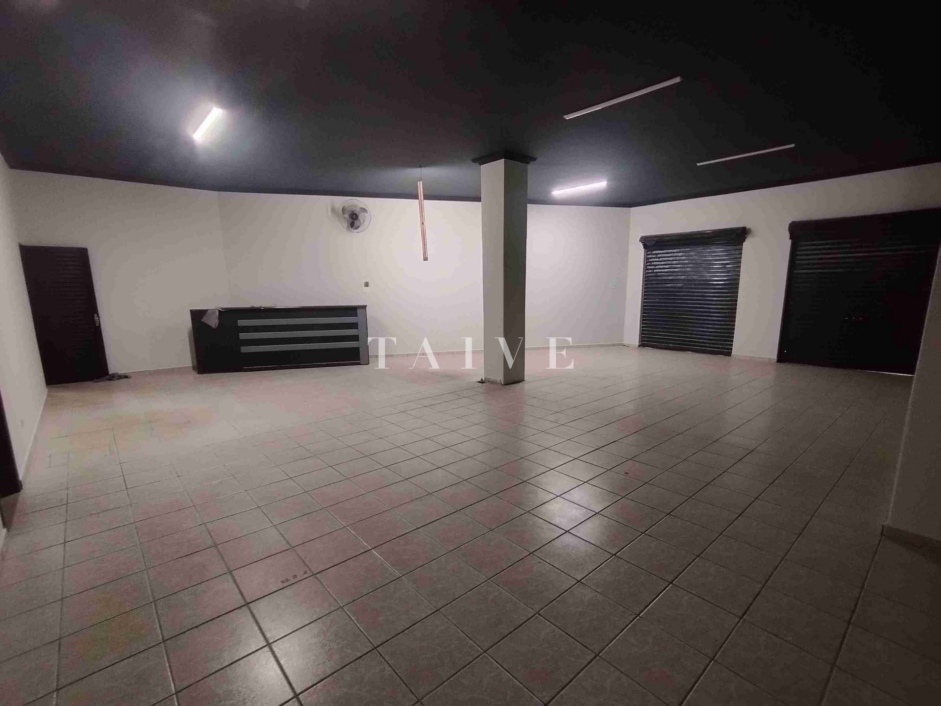 Depósito-Galpão-Armazém para alugar, 358m² - Foto 5
