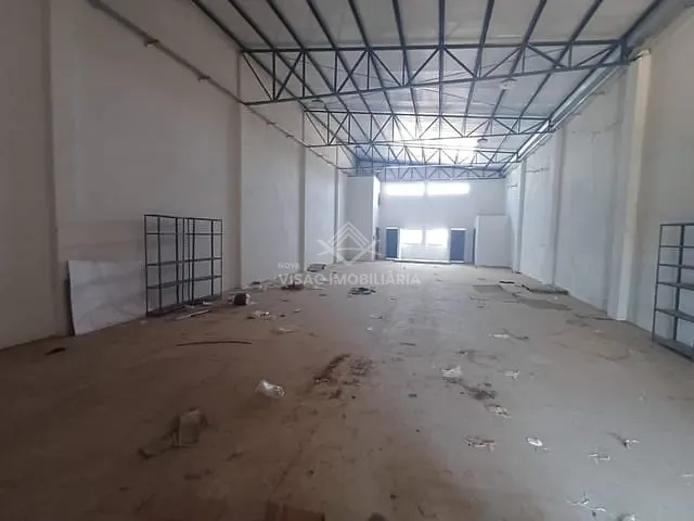 Galpão / Barracão com 300m², para alugar, no bairro Jardim Bougainville em Sinop