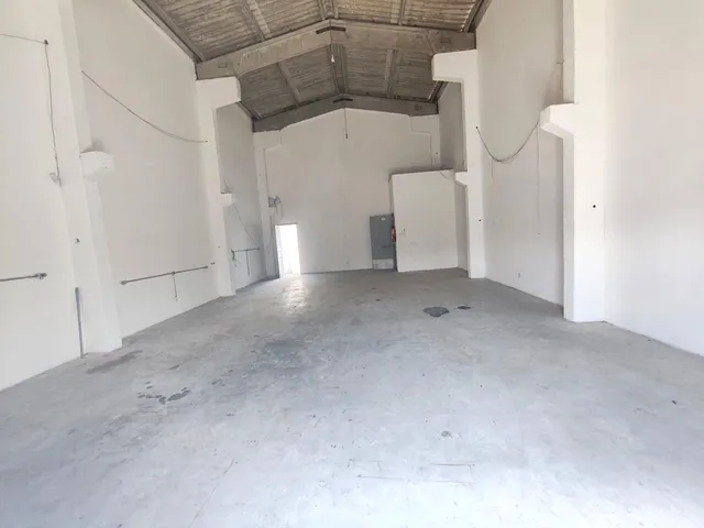 Galpão / Barracão para alugar, no bairro Luar da Barra em Barra dos Coqueiros