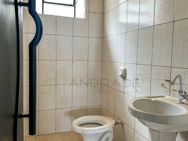 Galpão / Barracão para alugar, no bairro Loteamento Industrial Leomil em Apucarana