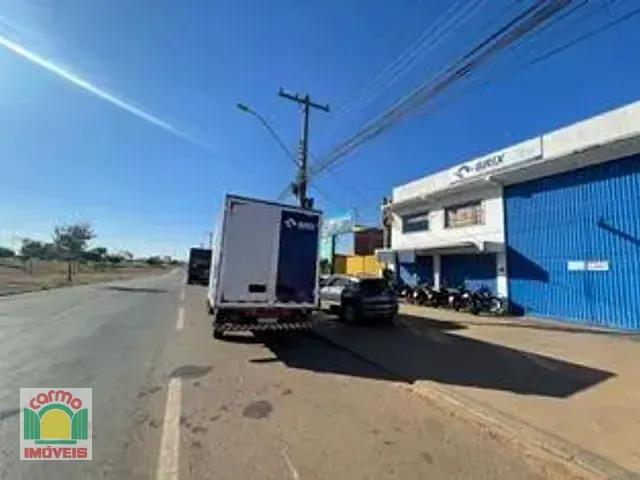 Galpão / Barracão com 564m², à venda, no bairro Parque São João em Anápolis