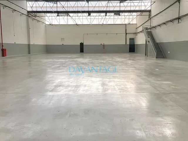 Galpão / Barracão com 1300m², para alugar, no bairro Jardim Califórnia em Barueri