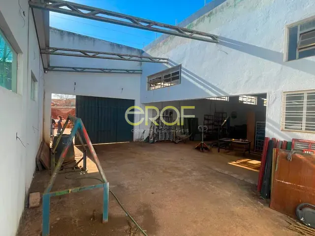 Galpão / Barracão para alugar, no bairro parque são francisco em Formosa
