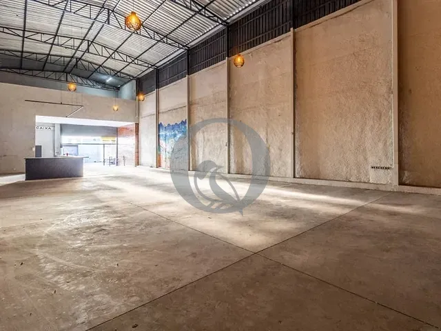 Galpão / Barracão à venda ou para alugar, no bairro Tatuapé em São Paulo