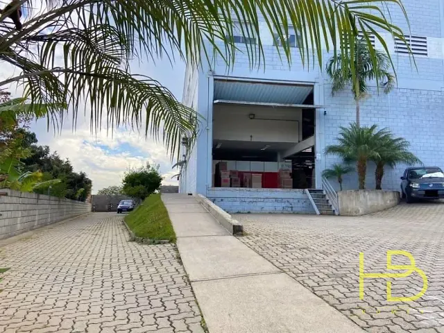 Galpão / Barracão para alugar, no bairro Retiro São João em Sorocaba