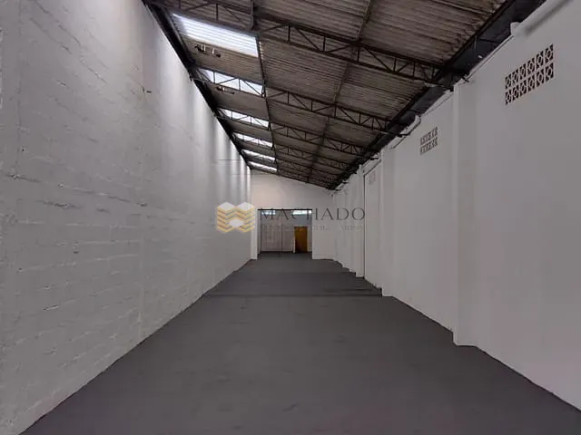 Galpão / Barracão para alugar, no bairro Jardim Danúbio em Jundiaí
