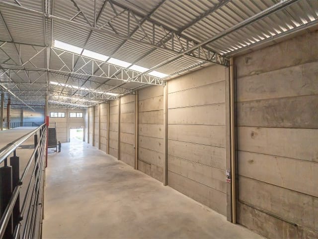 Galpão / Barracão com 2086m², à venda, no bairro Sertão Santa Luzia em Porto Belo