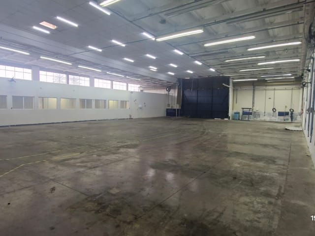 Galpão / Barracão com 650m², para alugar, no bairro Jardim Paraíba em Jacareí