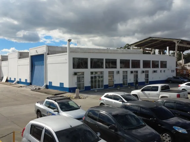 Galpão / Barracão com 650m², para alugar, no bairro Jardim Paraíba em Jacareí