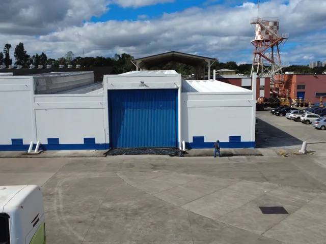 Galpão / Barracão com 650m², para alugar, no bairro Jardim Paraíba em Jacareí