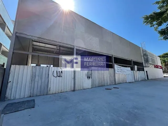 Galpão / Barracão com 84m², para alugar, no bairro Recreio dos Bandeirantes em Rio de Janeiro