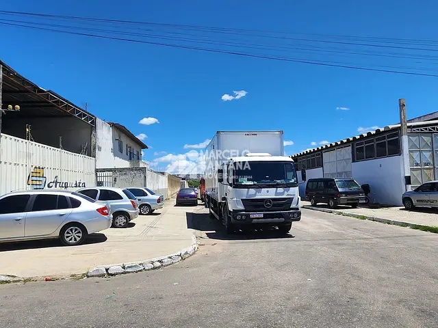 Terreno com 6048m², à venda, no bairro Patagônia em Vitória da Conquista