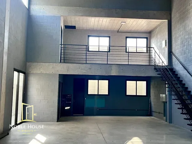 Galpão / Barracão com 250m², para alugar, no bairro Santa Claudina em Vinhedo