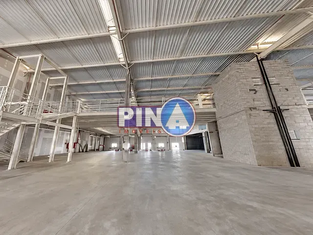 Galpão / Barracão com 1800m², para alugar, no bairro GOIÂNIA 2 em Goiânia