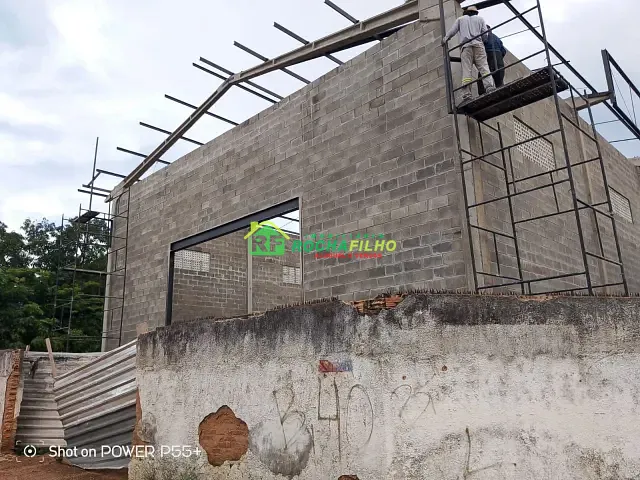 Galpão / Barracão com 750m², para alugar, no bairro Piçarreira em Teresina