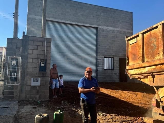 Foto do Prédio - Galpão / Barracão para Locação 3 Vagas, 220M², Jardim do Trevo, Campinas - SP | Ritt Negocios Imobiliarios Ltda