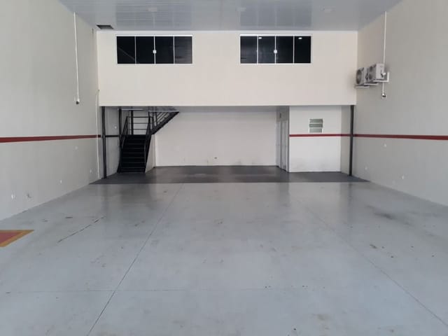 Foto do Galpão / Barracão - Galpão para alugar, 300 m² por R$ 7.000/mês - Jardim Ismênia - São José dos Campos/SP | RUSSI IMÓVEIS