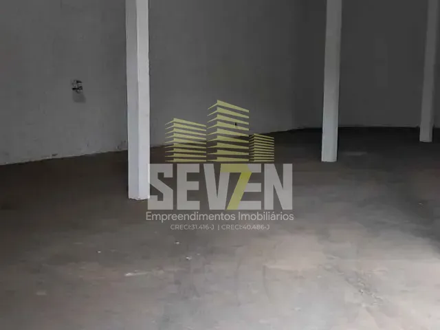 Galpão / Barracão com 450m², para alugar, no bairro Vila São João da Boa Vista em Bauru