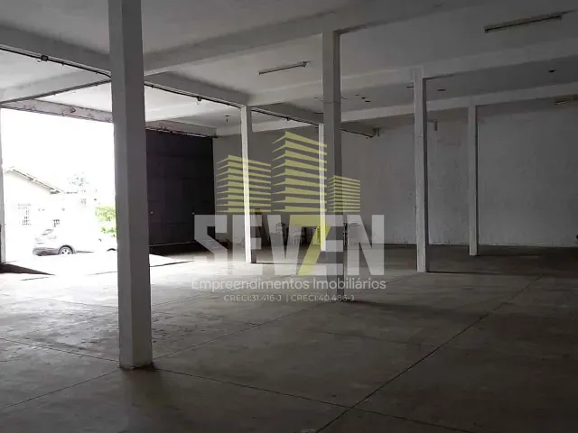 Galpão / Barracão com 450m², para alugar, no bairro Vila São João da Boa Vista em Bauru