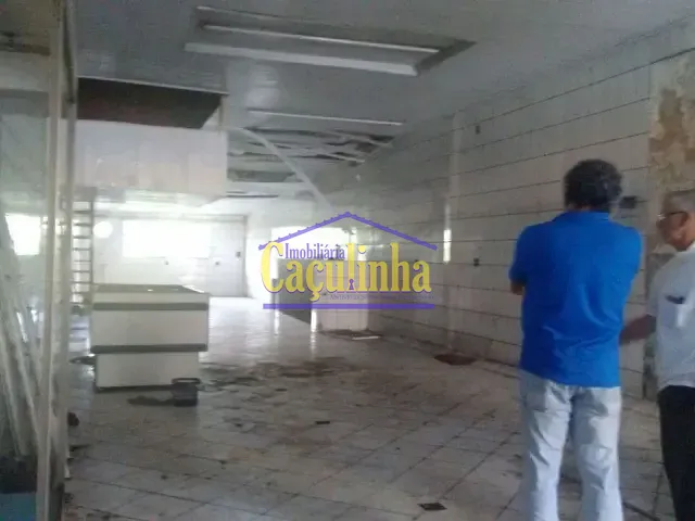 Galpão / Barracão com 1m², à venda, no bairro Centro em Barra do Piraí