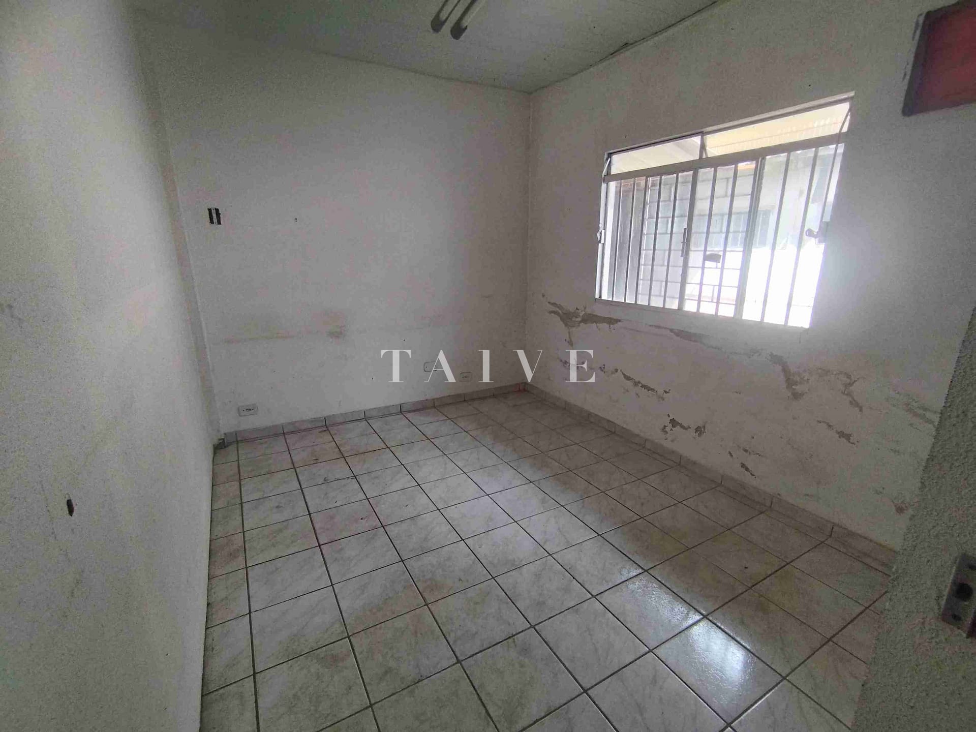 Depósito-Galpão-Armazém para alugar, 120m² - Foto 5