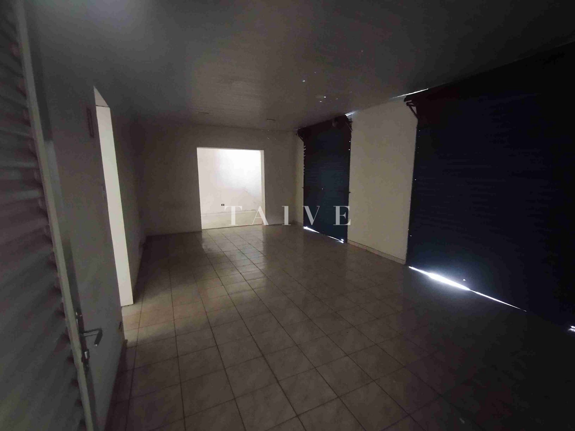Depósito-Galpão-Armazém para alugar, 120m² - Foto 2