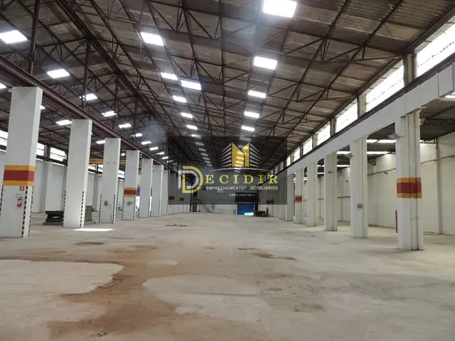 Galpão / Barracão com 4000m², para alugar, no bairro Parque São Lourenço em São Paulo