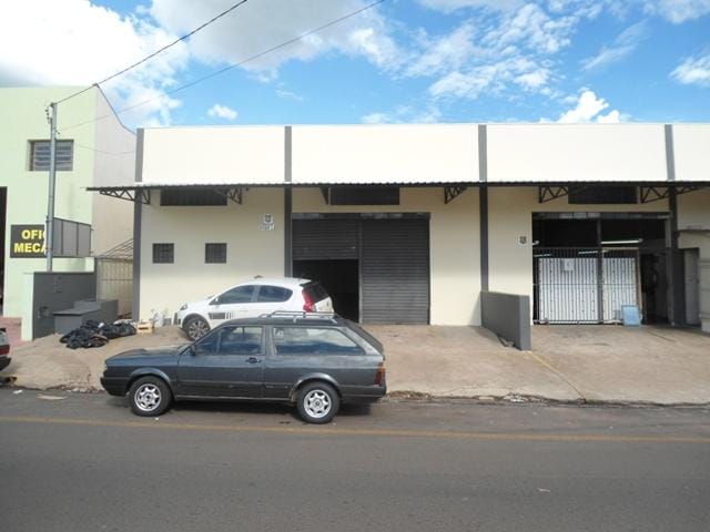 Foto do Galpão / Barracão - Galpão  comercial para locação, Jardim Elza Amuí I, Uberaba. | ZUCATO IMOBILIARIA LTDA