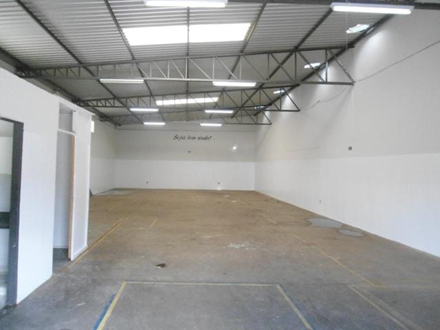 Foto do Galpão / Barracão - Galpão  comercial para locação, Jardim Elza Amuí I, Uberaba. | ZUCATO IMOBILIARIA LTDA