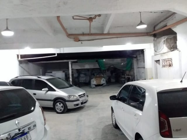 Galpão / Barracão com 350m², para alugar, no bairro Centro em Macaé