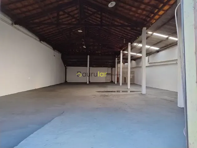Galpão / Barracão à venda, no bairro Vila Santo Antônio em Bauru