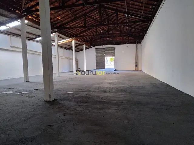 Galpão / Barracão à venda, no bairro Vila Santo Antônio em Bauru