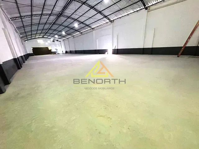 Galpão / Barracão com 850m², para alugar, no bairro Carandiru em São Paulo
