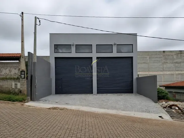 Galpão / Barracão com 305m², para alugar, no bairro Loteamento Bela Vista I em Piracaia