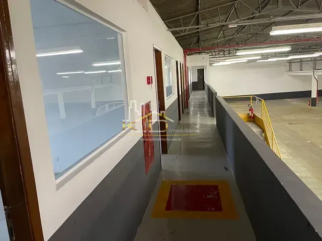 Galpão / Barracão com 7688m², para alugar, no bairro Jardim Humaitá em São Paulo