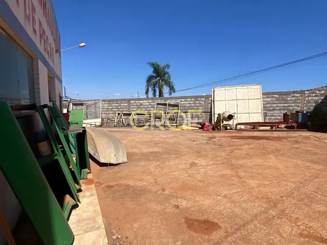 Galpão / Barracão para alugar, no bairro Parque São Francisco em Formosa