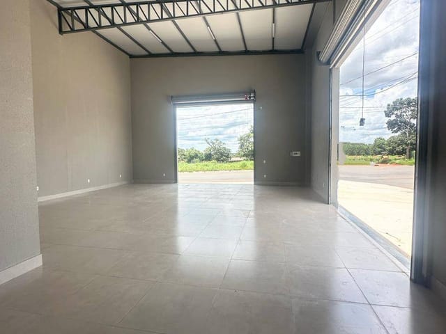 Galpão / Barracão com 125m², para alugar, no bairro Residencial Jardim Canedo III em Senador Canedo