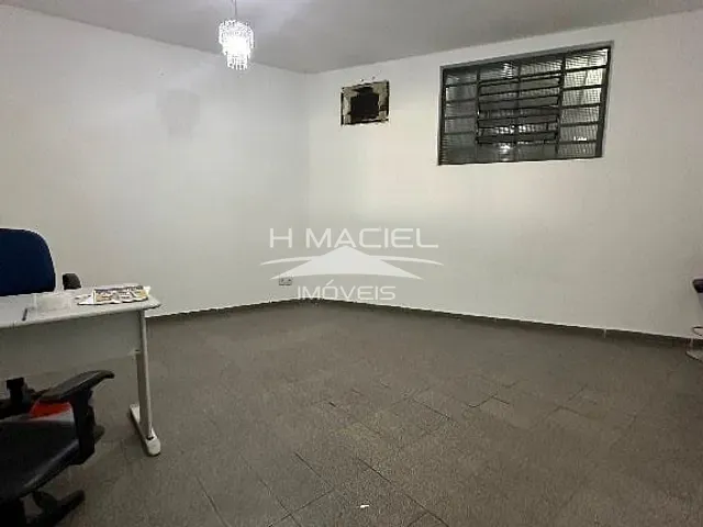 Galpão / Barracão com 390m², à venda, no bairro Jardim do Lago em Campinas
