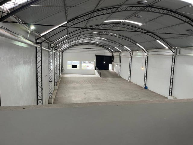 Galpão / Barracão para alugar, no bairro Quitandinha em Petrópolis