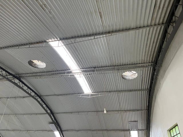 Galpão / Barracão para alugar, no bairro Quitandinha em Petrópolis