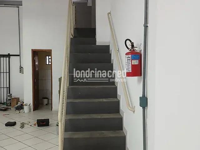 Galpão / Barracão com 325m², à venda ou para alugar, no bairro Jardim Palmares em Londrina