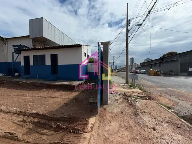 Galpão / Barracão com 660m², para alugar, no bairro Pico do Amor em Cuiabá