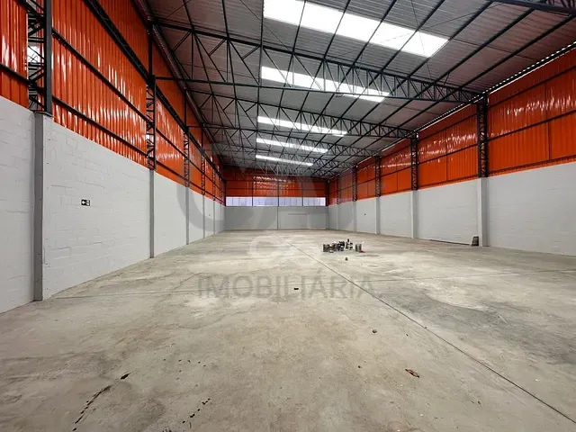 Galpão / Barracão com 1450m², à venda, no bairro Jardim Roseira de Cima em Jaguariúna