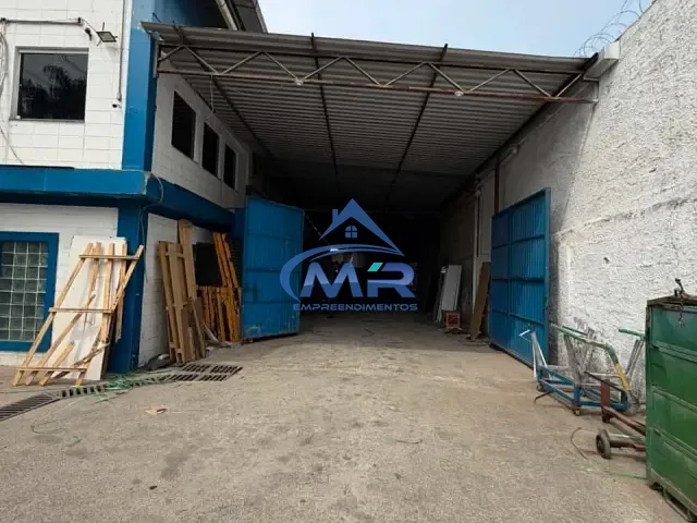 Galpão / Barracão com 2100m², para alugar, no bairro Jardim Modelo em São Paulo