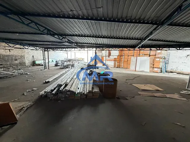 Galpão / Barracão com 2100m², para alugar, no bairro Jardim Modelo em São Paulo